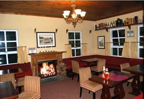 The Hogsback Inn Exterior photo